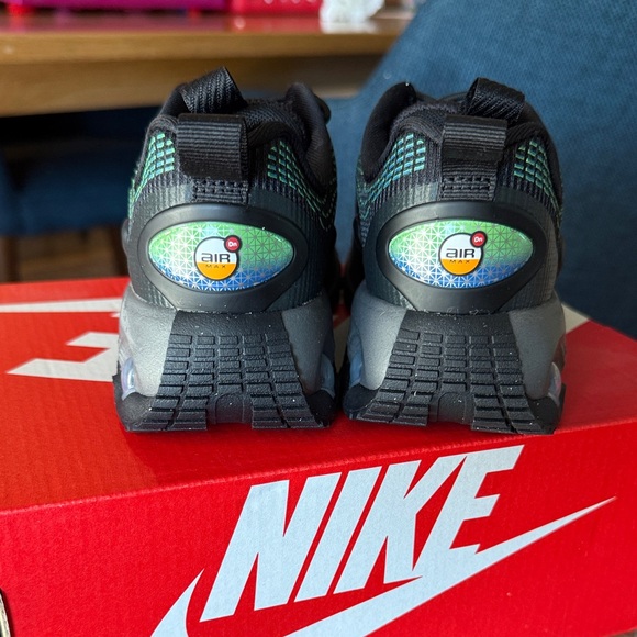 Nike Kids' Black and Neon Green Sneakers - Picture 2 of 3
